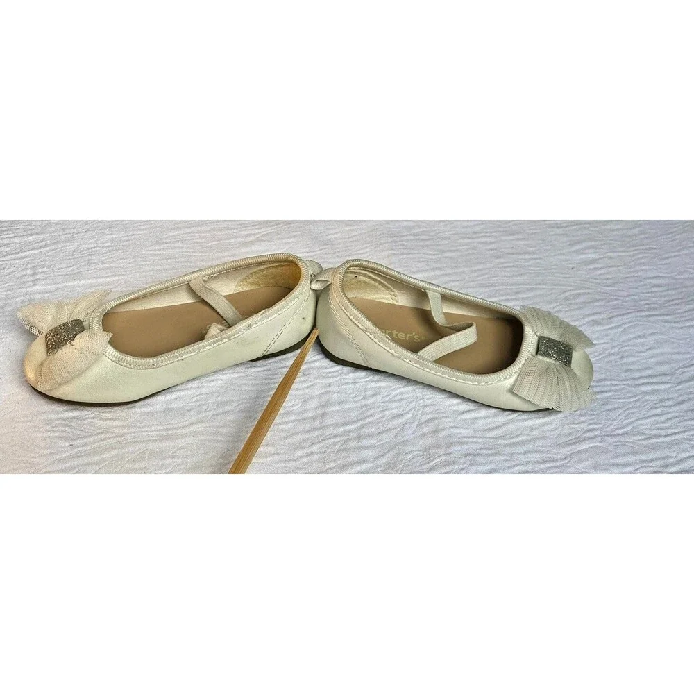 Toddler Girls Carter's Flat White Dress Shoes with Bow and Strap Size 6 Toddler